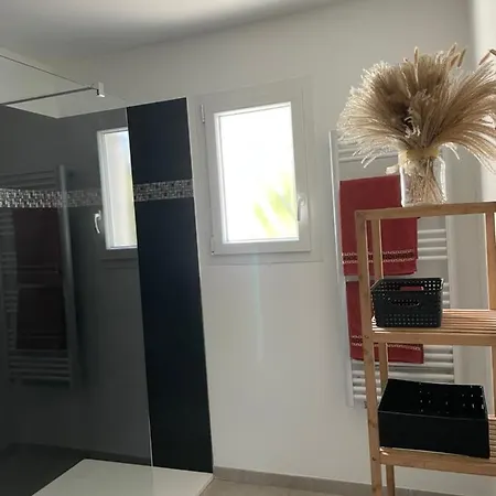 Bed & Breakfast Avec Salle De Bain Privee Dans Avec Garage *
